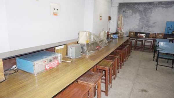 Advanced Laboratory